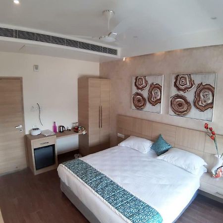 Acco Grand Hotel Lucknow Exterior foto
