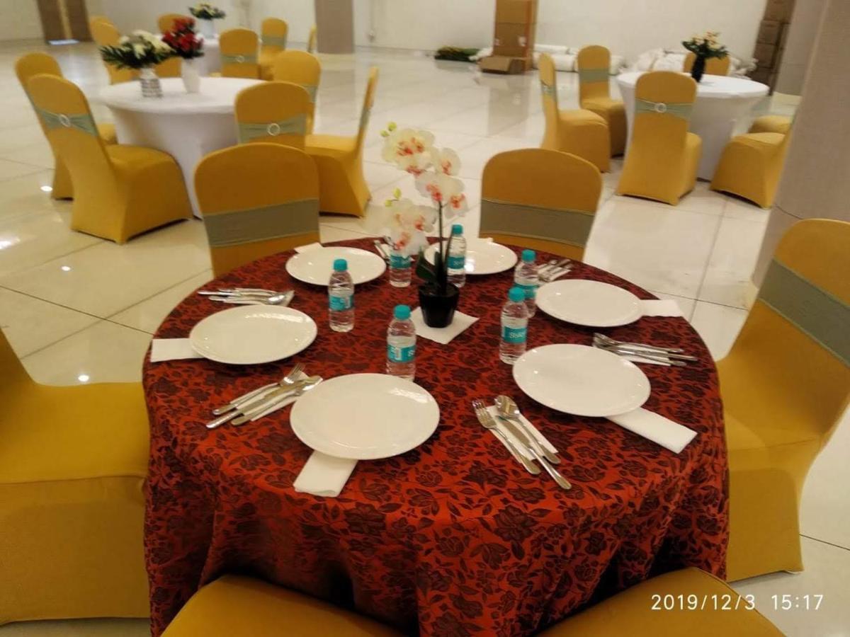 Acco Grand Hotel Lucknow Exterior foto