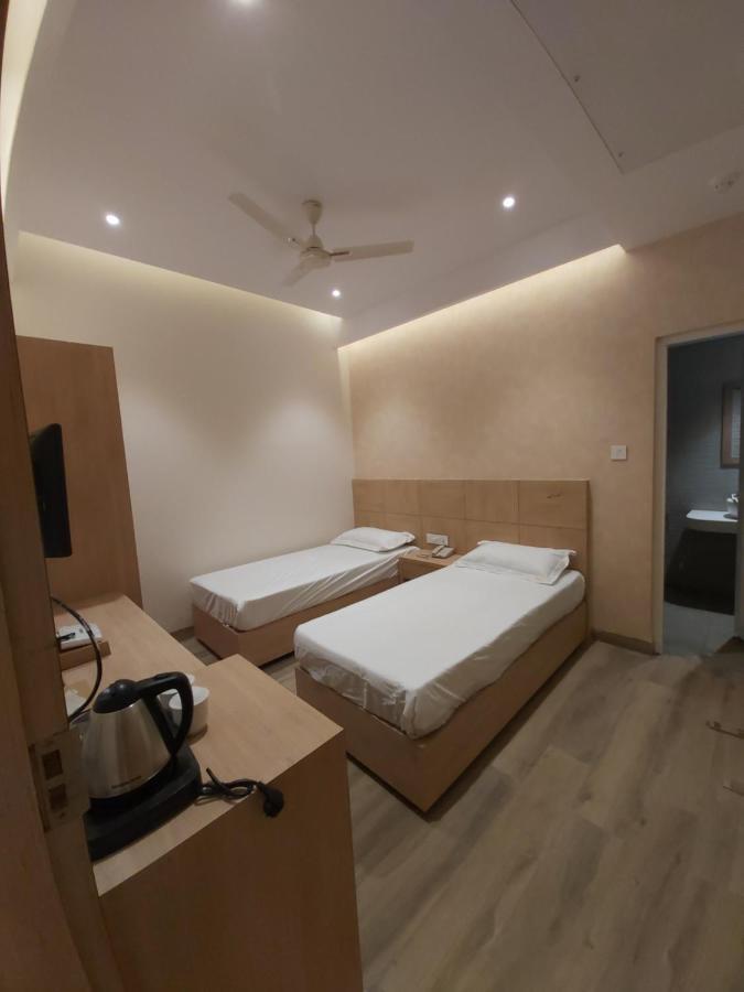 Acco Grand Hotel Lucknow Exterior foto